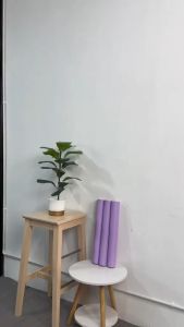 ที่เจาะวอลเปเปอร์ติดผนังสีพื้น แผ่นติดผนังห้อง แต่งห้องมินิมอล สีล้วนขนาด 0.45x9-10M บนมินิมอลให้กับสีล้วนขนาด 0.45x9-10M พื้นฐาน รุ่น 1