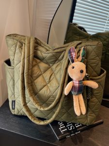 Large Capacity Canvas Tote Bag Womens Commuter Shoulder Bag Casual Versatile Shopping Bag Style Korean Soft Zipper Closure