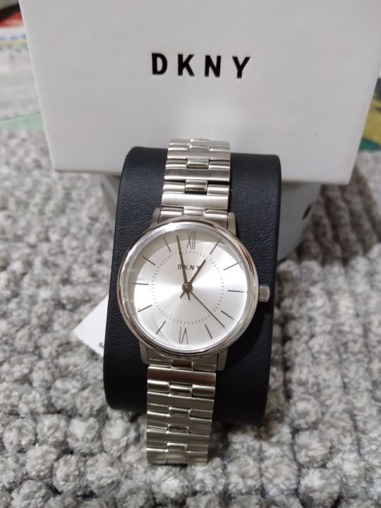 Dkny best sale watch silver