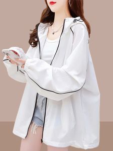 Womens Summer Thin Ice Silk Sun Protection Clothing Fashionable Outerwear Large Size Waterproof Coat Breathable Short Jacket