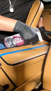 Gyeon Q2M LEATHER CLEANER NATURAL  [ 1L ] [ FOR CAR  ]