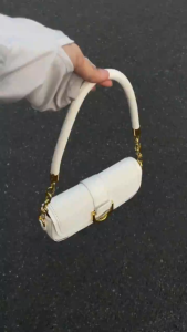 【Ready Stock】Underarm Bag for Woman Sling Bags Fashion Women Leather Bag High Quality Commute Chain Shoulder Bags