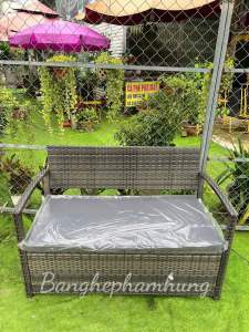 Thanh lý bang ghế mây ngoài trời .