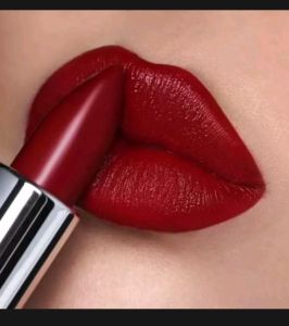 Maybelin matte/ Revlon