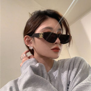 แว่นกันแดดสไตล์ย้อนยุคสีดำเข้ม ทรงสี่เหลี่ยมเล็ก สไตล์สปอร์ต แฟชั่น แว่นกันแดดแบบลำลองสำหรับผู้ชายและผู้หญิง