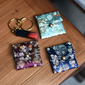 Double Layer Flocking ปุ่มกระเป๋าเก็บเครื่องประดับวัฒนธรรมของเล่นสร้อยข้อมือบรรจุภัณฑ์กระเป๋า High End อุปกรณ์เสริมแฟชั่น