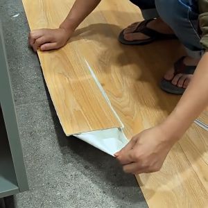Venyl Tile Floor Sticker 91cmX15cm Waterproof Self Adhesive PVC Wood Grain Tiles Vinyl Tile Floor