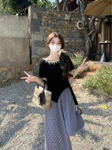 Áo Thun Nữ Tay Ngắn Không Đều Màu Tương Phản Eo Nhỏ Mùa Thu 2025 Thiết Kế Mới Cảm Giác Dân Tộc Áo Thun Nữ