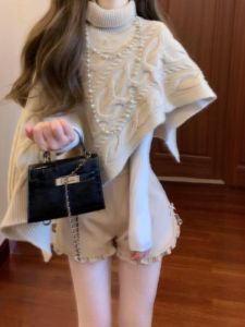CHANGTONG | Bộ Áo Poncho và Quần Short Knitwear Phong Cách Retro Chic Không Đều