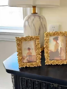 Eyre Bingkai Foto Vintage Mawar Gaya Istana - Dekorasi Dinding & Meja Klasik Elegan - Untuk Ruang Tamu