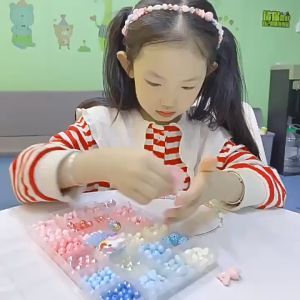 580Pcs Grid DIY Necklace Set Childrens Bracelet 24 grid Beads Set Headband Set of Handmade Toys for Girls Kit