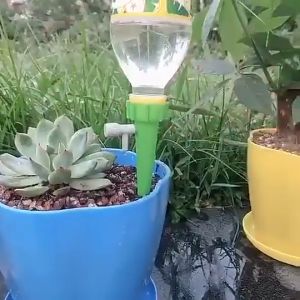 1pcs Automatic Watering Irrigation Spike Garden Plant Flower Drip Sprinkler Water Droplet