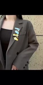 ** New Sale Vintage Gold Tone Oversized Brooch Bird High Heel Flower Statement Lapel Pin For Women Suit Coat Jewelry