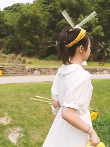 Tikar Piknik Tebal Anti Air Ukuran 200x200cm Alas Camping Pantai Hiking Outdoor Tahan Air Tas Lipat / Tikar Lipat Piknik Portable