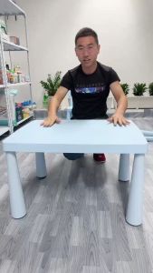 โต๊ะและเก้าอี้โรงเรียนอนุบาลพลาสติก Graffiti เด็กโต๊ะและเก้าอี้ชุด เด็กวาดของเล่นรับประทานอาหารการเรียนรู้เกมยกโต๊ะ