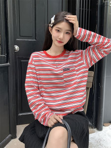 เสื้อยืดคู่รักลายทางสีแดงแขนยาวหลวมๆ สไตล์ลำลอง คอตตอน ฤดูใบไม้ร่วง 2025 ฤดูใบไม้ร่วง ฤดูใบไม้ร่วง