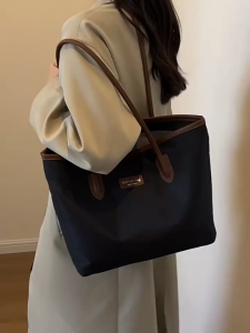 MOUSSON กระเป๋าผู้หญิงกระเป๋าผู้หญิงความจุกระเป๋าสะพายขนาดใหญ่สีตัดกันกระเป๋าทรงสี่เหลี่ยมมีหูหิ้วสะพายไหล่เทรนด์ใหม่แฟชั่นกระเป๋าสะพายแบบสลับถือได้อาวุโส