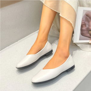 Womens Soft Bottom Sneakers Autumn New Style Casual Breathable Leather Sport Shoes Versatile Comfortable Fashionable Flat Heel