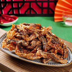 Spicy Crispy Fish Skin Snacks