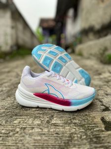 SEPATU RUNNING ORTUSEIGHT HYPERBLAST TERBARU