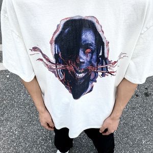 เสื้อยืดคอกลมแขนสั้นหลวมๆ TravisScott ลายตัวอักษรสไตล์อเมริกัน High Street สำหรับผู้ชาย แฟชั่นฤดูร้อน