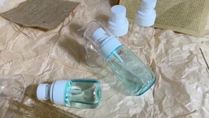 2pcs Mini Spray Bottle Fine Mist Alcohol Atomizer Portable Refillable Liquid Container for Cleaning Skin Care Beauty Accessories