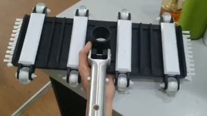 Bàn hút 8 bánh xe chổi cọ 2 đầu nhựa đen trắng cán nhôm