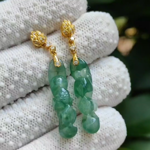 Icy Translucent Lotus Jadeite Stud Earrings – Natural Type A Jadeite 18K with Diamonds Symbol of Purity and Elegance (18k08)