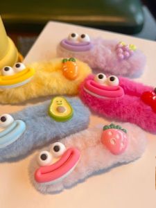 Funny Cute Big Eyes Stuffed Barrettes K-style Ins Weird Strawberry Furry Cropped Hair Clip Barrettes Hair Accessories New