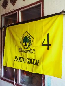 BENDERA PARTAI GOLKAR 14 METER X 80 CM