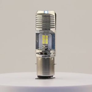 ไฟหน้า LED หลอดไฟ LED มอไซค์ หลอดไฟหน้า LED H6/H4 แสงขาว 1 ชิ้น ไฟ LED ความสว่างสูง ทนต่ออุณหภูมิสูง เปลือกอลูมิเนียม