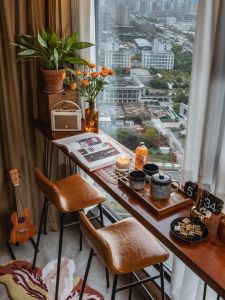 Modern Minimalist Real Wood Iron Art High Table Bar Counterbalance Wall Long Table Home Use Small Bar Table Living Room