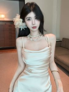 GUZILIAN | ชุดเดรสยาวคลุมเข่าคอวีแต่งลูกไม้เซ็กซี่สไตล์เกาหลี ทรงเข้ารูป ช่วงไหล่เปิด เอวสูง ชุดราตรี