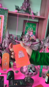 Feng Shui Master Wang Xinqiang specially made a lucky and auspicious God of Wealth card which can be posted on the door to bring good luck harmony good fortune wealth and everything goes well.