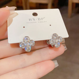 Elegant Double-Sided Zircon Drop Oil Four-Leaf Flower Ear Cuff Design Fashionable Versatile Jewelry Accessories for Women