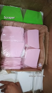 aiGooTan Medan - SCRAPER PLASTIK - Pemotong Adonan Kue - Plastic Cutter - Pisau Pemotong Plastik