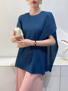 KESHANGYI Miyake Pleated Summer Short Sleeved Top for Womens Comfortable and Casual Split Design Loose Bat Sleeves Round Neck T-shirt
