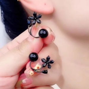 TC99-Anting Mutiara Bunga Hitam Jahitan Perak Anting Fashion Anting Pribadi Kelas Atas