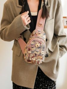 Fashionable Embroidered Bear Canvas Bag Womens Crossbody Bag Stylish Waist Bag Trendy Bag Casual Printed Handbag for Young Women