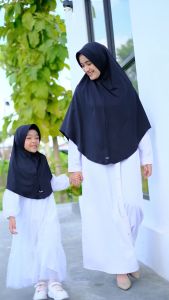 Audina Helena Bergo Anak Hijab Anak