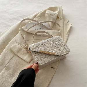 Fancy Small Bag Womens Bag 2024 New Arrival This Year Popular Niche Style Small Square Bag All-Match Super Hot Shoulder Messenger Bag