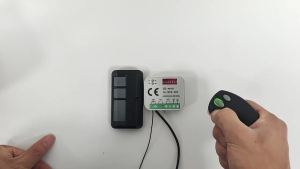 Bộ Điều Khiển Mở Cửa Gara 3 Trong 1 Sao Chép Tín Hiệu Tần Số 310 315 390 433 868 MHz Kèm Kẹp Điều Khiển Từ Xa