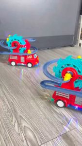 2 IN 1 เล่นรถของเล่น & รถดับเพลิง สไลด์ ปีนบันได ไฟ LED เพลงสำหรับเด็ก