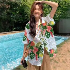 เสื้อ ชีฟอง เสื้อลายดอก เสื้อผ้าผู้หญิงฤดูร้อน เสื้อผู้หญิง 2568 เสื้อลายดอกสงกรานต์ เสื้อผ้าชีฟองผู้หญิง ท็อปส์ซูครีมกันแดด มีขนาดใหญ่ระบายอากาศและแห้งเร็ว
