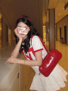 Spring Summer 2025 Red Bow Knot French Bread Bag Large Capacity Commuter Single Shoulder Armpit Boston Bag Korean Style Ladies Purse