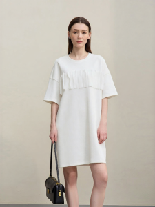 AMII | Commute Style Round Neck Contrast Material Stitching Air Layer A-line Dress