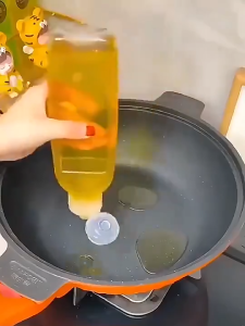 Food Grade 500/300ML SqueezeOil Bottle For Kitchen Oil And Vinegar Plastic Condiment Bottles Ketchup Salad Olive Oil Bottles