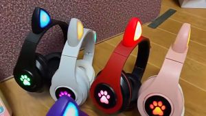 หูฟังเกมมิ่ง หูฟังหูแมวไร้สาย หูฟังบลูทูธ สเตอริโอ หูฟังไร้สายหูฟังเกมมิ่ง เล่นเกมฟังเพลง คนหนุ่มสาวชุดหูฟังสหู ฟังหูฟังไฟ LED Bluetooth 5.0 ส์Headset