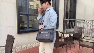 💥สินค้าใหม่💥 กระเป๋าสะพายข้าง กระเป๋าผ้าไนลอน สไตล์เกาหลี กระเป๋าสะพายไหล่ สะพายข้าง สำหรับผู้ชาย ผ้าโพลี น้ำหนักเบา ช่องเก็บของเยอะ