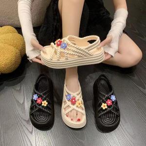 Summer Womens Sandals Beach Casual Fashion Thick Heel Outdoor Wear Anti-Slip Cute Flower Design Comfortable Flat Footwear
